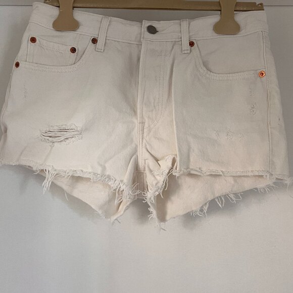 Levis 501 denim shorts - Picture 3 of 5